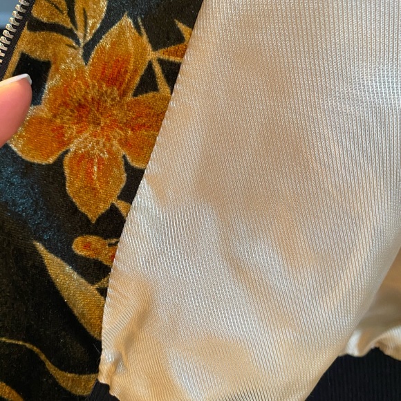 Zara Velvet Bomber Jacket - Picture 5 of 7